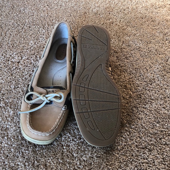 Sperry leopard shoes - Picture 2 of 5